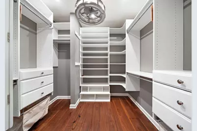 8954 Chatsworth Drive, Houston, TX 77024 - Photo 23