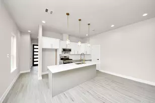 5218 Higgins St, Houston, TX 77033 - Photo 11
