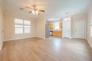 10355 Panther Point Dr, Houston, TX 77099 - Photo 11