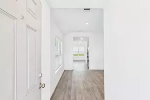 1300 Winding Willow Dr, Pinehurst, TX 77362 - Photo 3
