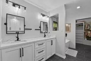 223 Oetken W, Anahuac, TX 77514 - Photo 27