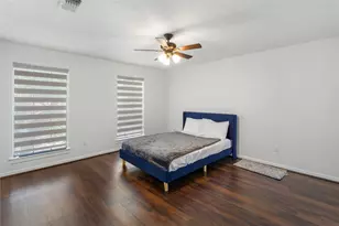 1221 Wedgewood Dr, Sugar Land, TX 77478 - Photo 21