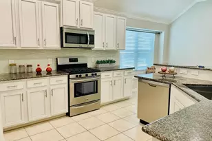 2357 Old Stone Dr, Conroe, TX 77304 - Photo 7