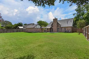 1013 Londonderry Ave, Friendswood, TX 77546 - Photo 27