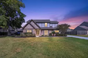 1013 Londonderry Ave, Friendswood, TX 77546 - Photo 1