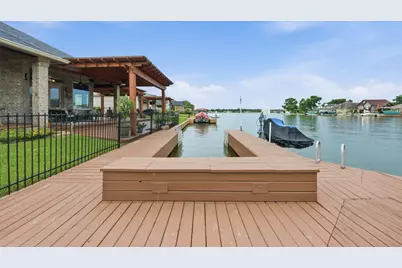 13681 Lakeside Place Drive, Willis, TX 77318 - Photo 5