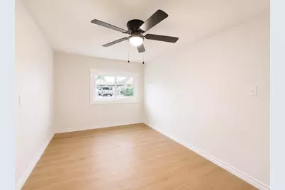 705 Texas Avenue #B, Pasadena, TX 77506 - Photo 11