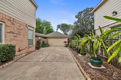 2619 Landera Court, Pearland, TX 77584 - Photo 25