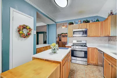 611 E Larkspur Circle, Pearland, TX 77584 - Photo 9