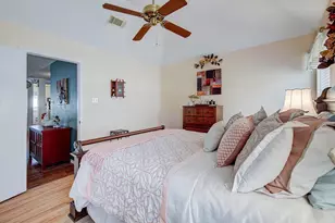 611 E Larkspur Cir, Pearland, TX 77584 - Photo 17