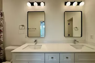 203 Danna Ln, Houston, TX 77009 - Photo 13