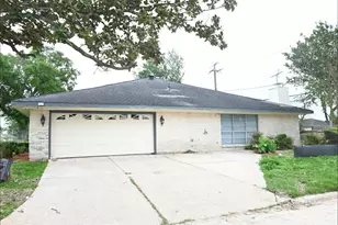 202 Coronation Dr, Houston, TX 77034 - Photo 7