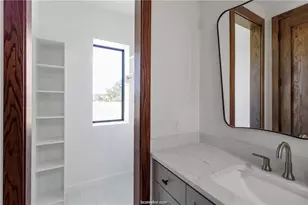 4558 Hicks Ln, Bryan, TX 77845 - Photo 15