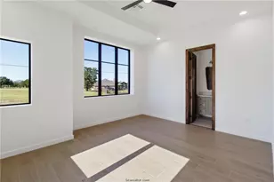 4558 Hicks Ln, Bryan, TX 77845 - Photo 27
