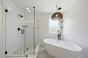 1328 W 23rd St, Houston, TX 77008 - Photo 27