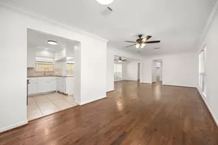 1726 Wycliffe Dr, Houston, TX 77043 - Photo 9