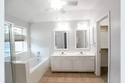 1722 Red Oak Terrace, Houston, TX 77339 - Photo 13