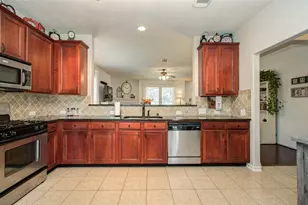 11810 Manasses Springs Ln, Humble, TX 77346 - Photo 9