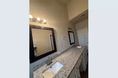 9722 Pelsey Street, Houston, TX 77029 - Photo 11