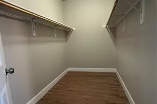 9722 Pelsey St, Houston, TX 77029 - Photo 13