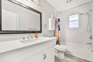 311 Stonehenge Ln, Friendswood, TX 77546 - Photo 25