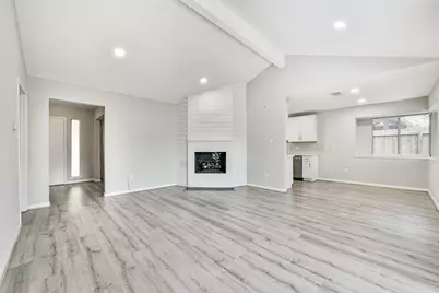 311 Stonehenge Lane, Friendswood, TX 77546 - Photo 7