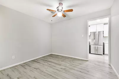 311 Stonehenge Lane, Friendswood, TX 77546 - Photo 15