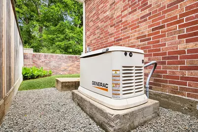 907 Enclave Lake Drive, Houston, TX 77077 - Photo 37