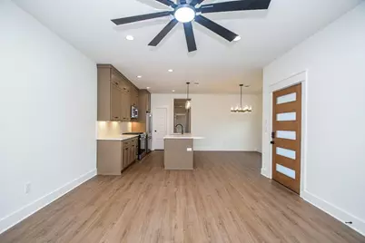 4101 Victoria Avenue #B, Dickinson, TX 77539 - Photo 9