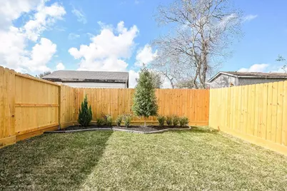 4101 Victoria Avenue #B, Dickinson, TX 77539 - Photo 33