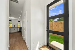 2611 Holman St, Houston, TX 77004 - Photo 3