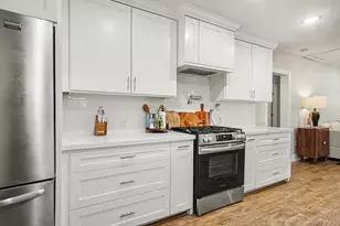 2012 Sheldon St, Houston, TX 77008 - Photo 9