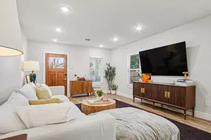 2012 Sheldon St, Houston, TX 77008 - Photo 5