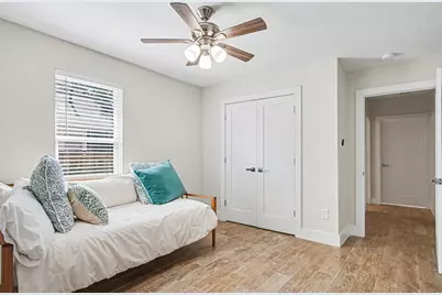 2012 Sheldon Street, Houston, TX 77008 - Photo 13