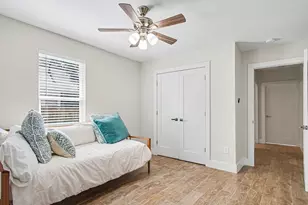 2012 Sheldon St, Houston, TX 77008 - Photo 13