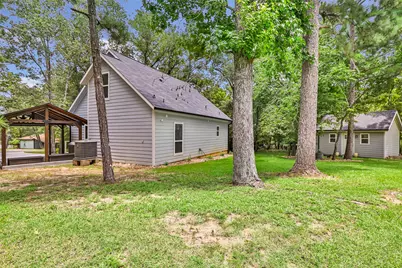 561 N Royale Greens Drive, Coldspring, TX 77331 - Photo 9