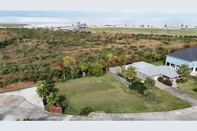 226 Debbie Lane, Dickinson, TX 77539 - Photo 1