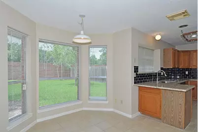 1423 Indian Autumn Tr, Houston, TX 77062 - Photo 9