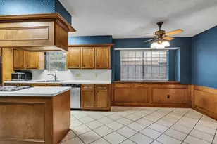 12306 Knobcrest Dr, Houston, TX 77070 - Photo 9