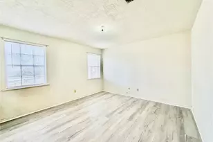 923 N Nellius St, Woodville, TX 75979 - Photo 9