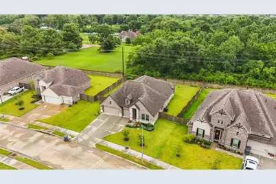 15538 Blue Lake Drive, Mont Belvieu, TX 77523 - Photo 39
