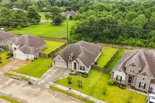 15538 Blue Lake Dr, Mont Belvieu, TX 77523 - Photo 39