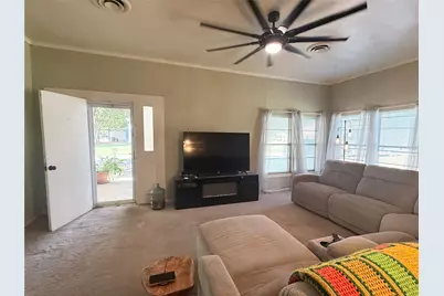 650 Ave H, Somerville, TX 77879 - Photo 9