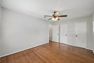 9613 Westview Dr, Houston, TX 77055 - Photo 25