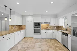 9613 Westview Dr, Houston, TX 77055 - Photo 9