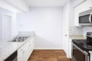 8100 Cambridge St, Houston, TX 77054 - Photo 1