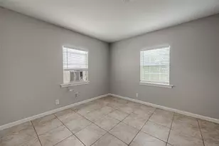 7621 Sundown Dr, Houston, TX 77028 - Photo 17