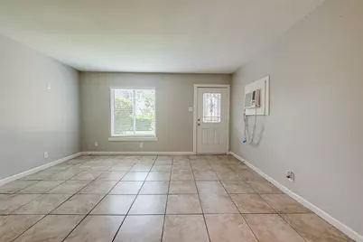 7621 Sundown Drive, Houston, TX 77028 - Photo 13