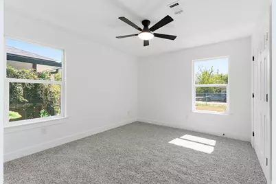 5711 Thrush Drive, Houston, TX 77033 - Photo 27