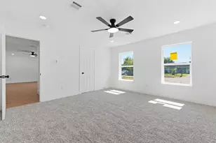 5711 Thrush Dr, Houston, TX 77033 - Photo 17
